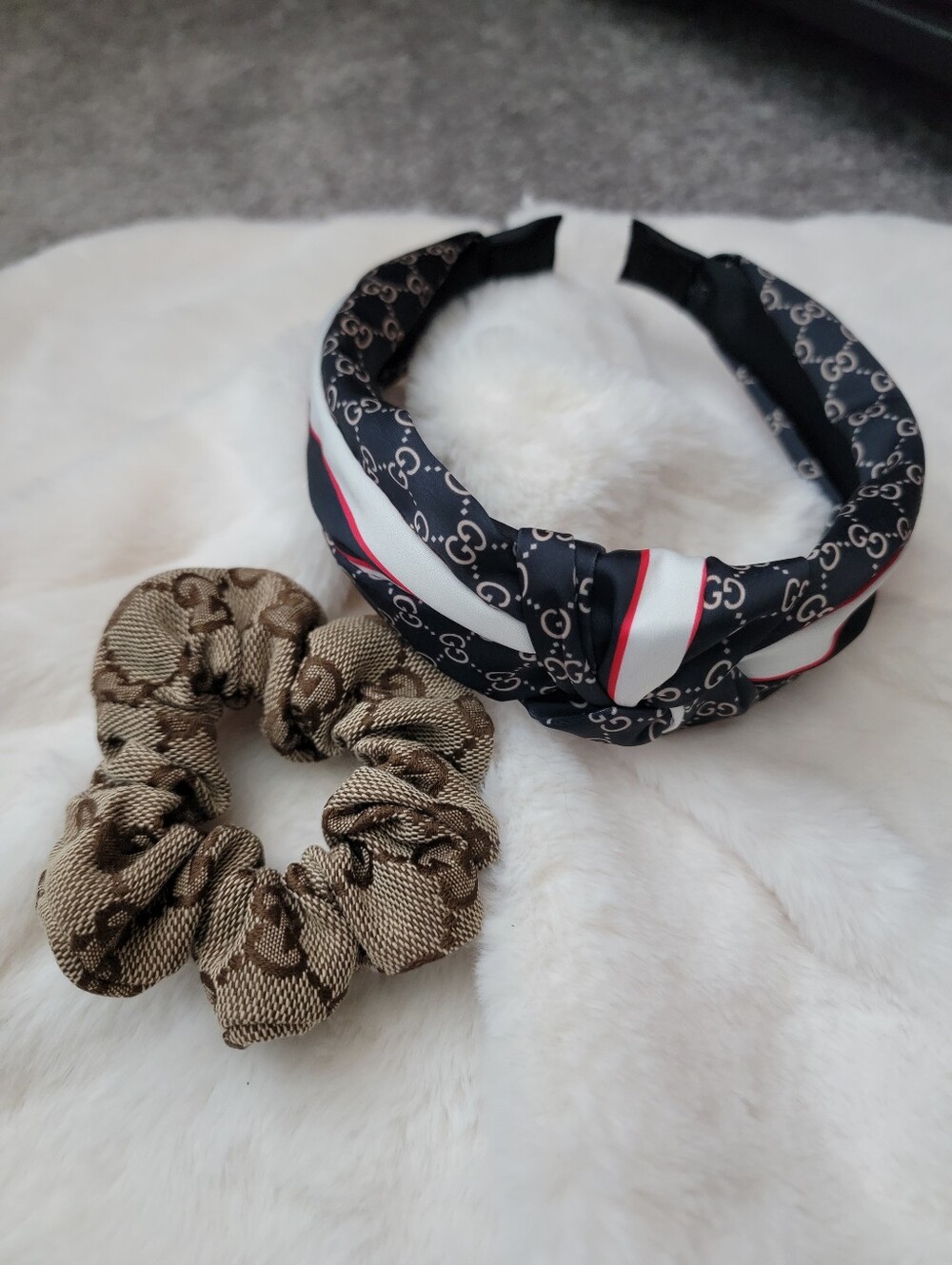 2pcs Black Patterned Knotted Headband and Brown Scrunchie Set